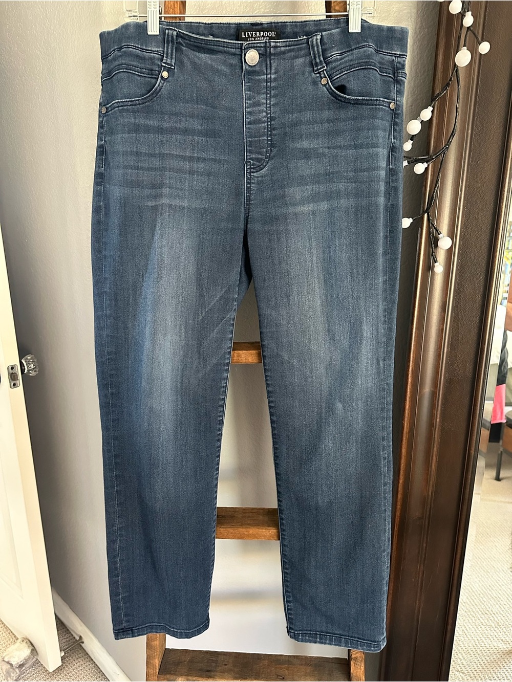 Liverpool medium blue pull-on Jeans, size 16 - Picture 1 of 12